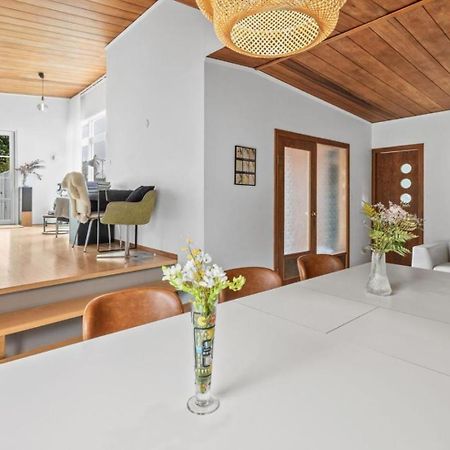 House - Villa With Garden And Hot Tub, 2 Min From Reykjavik Garthabaer Buitenkant foto