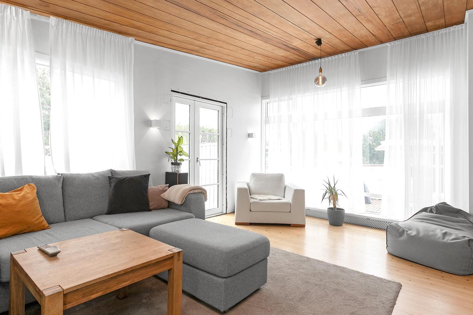 House - Villa With Garden And Hot Tub, 2 Min From Reykjavik Garthabaer Buitenkant foto