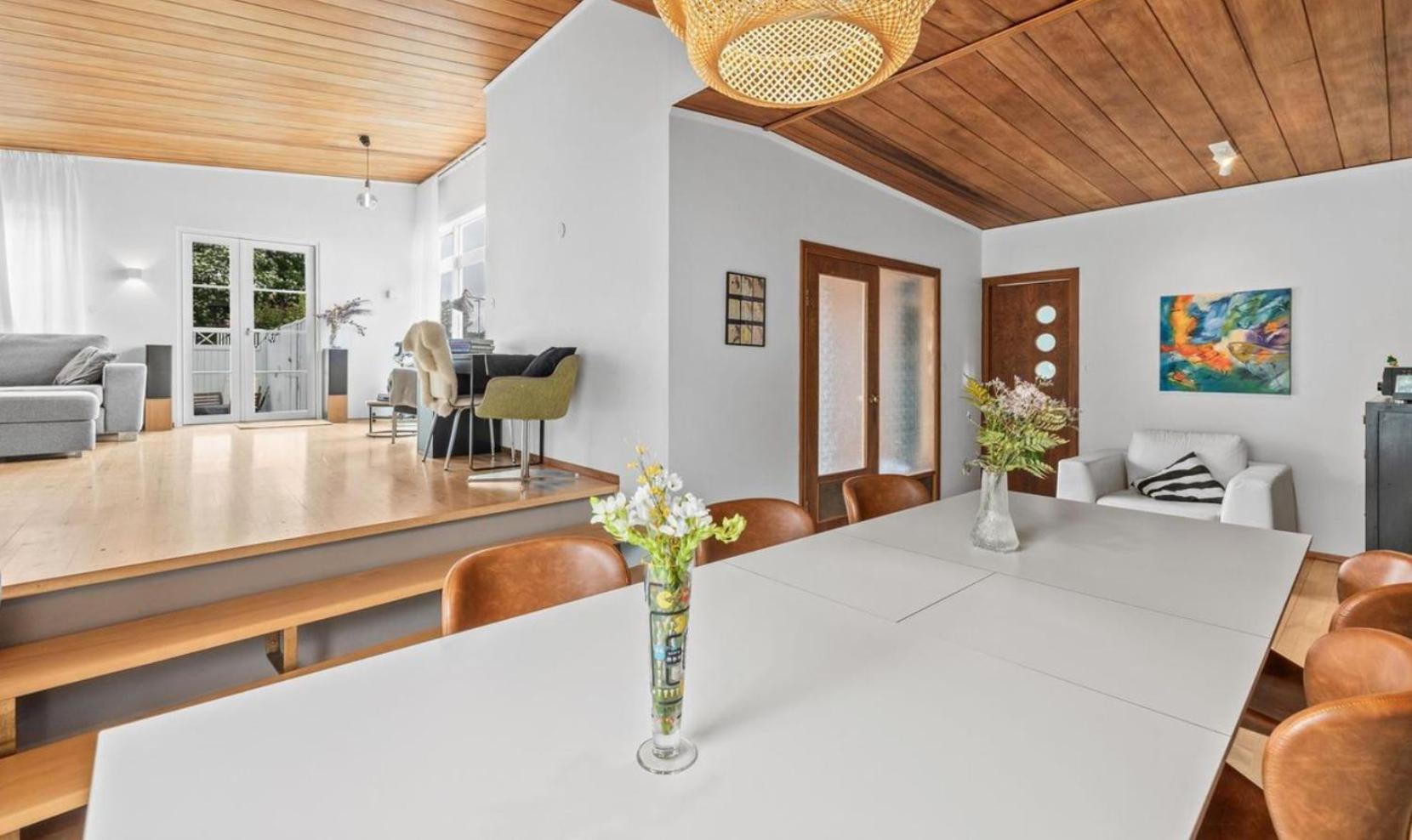 House - Villa With Garden And Hot Tub, 2 Min From Reykjavik Garthabaer Buitenkant foto